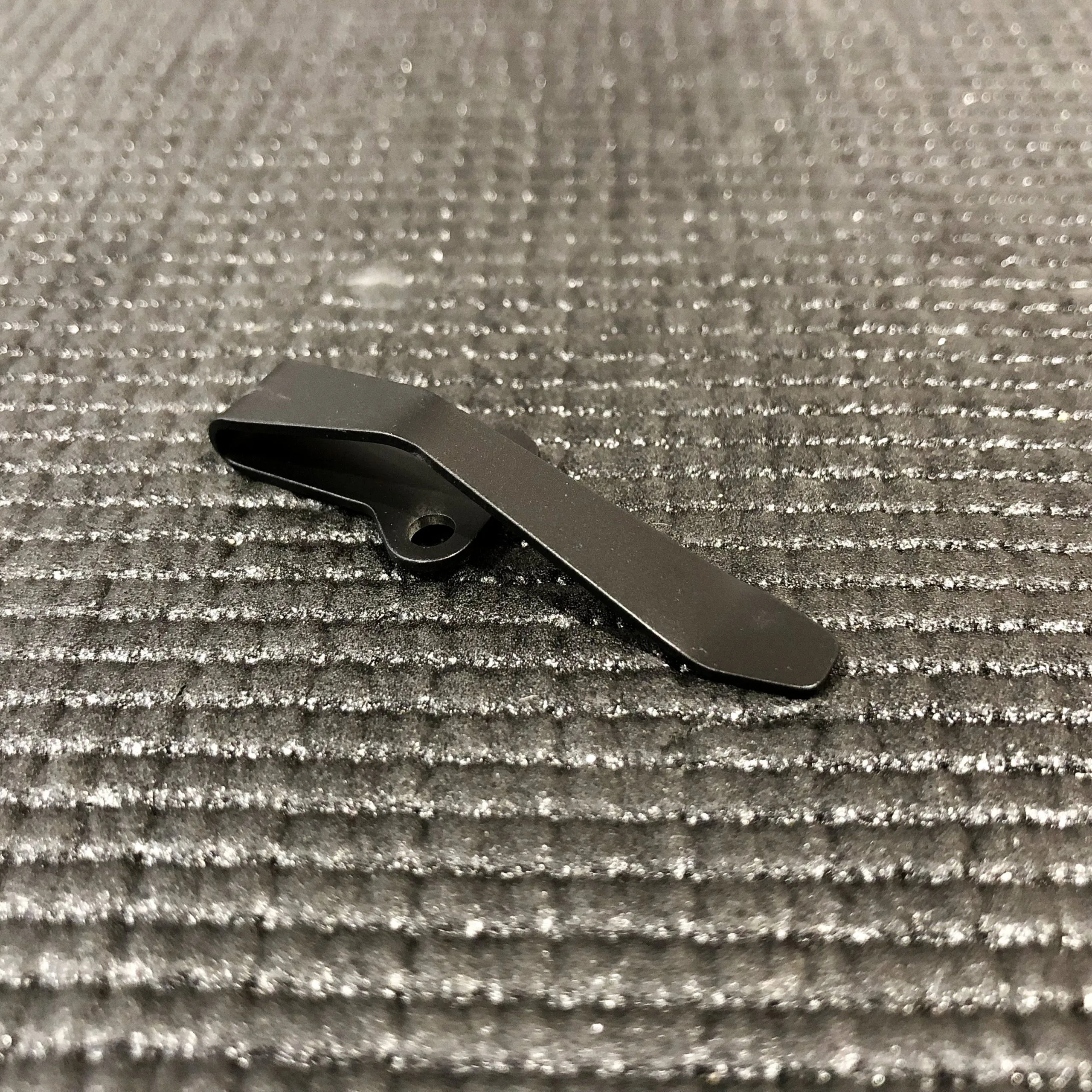 Black Regular Clip